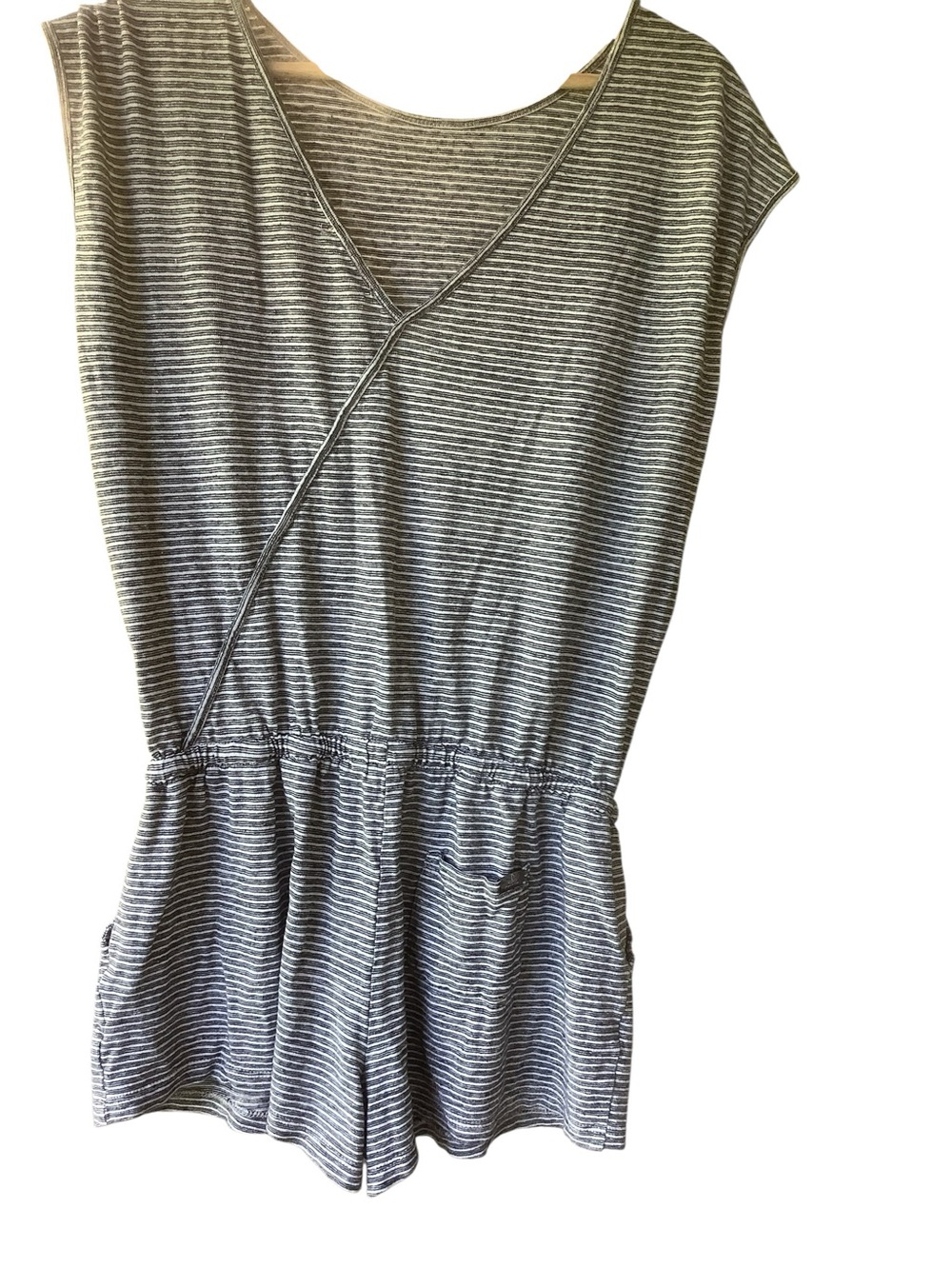 prAna Striped Romper XS Gray White Casual Lounge Travel Summer One Piece - Picture 3 of 6